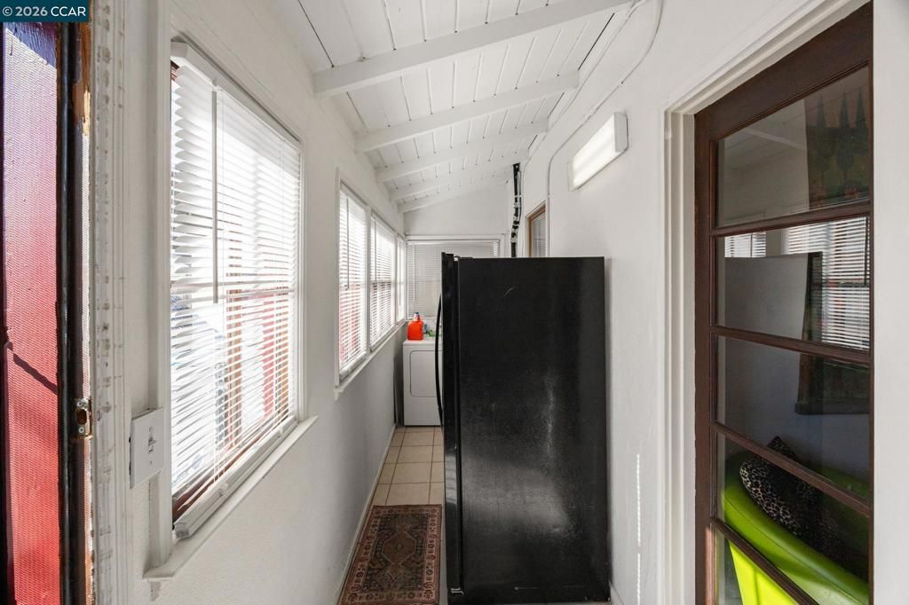 Image 13 of property listing at 1928 Georgia St, Vallejo, CA 94590