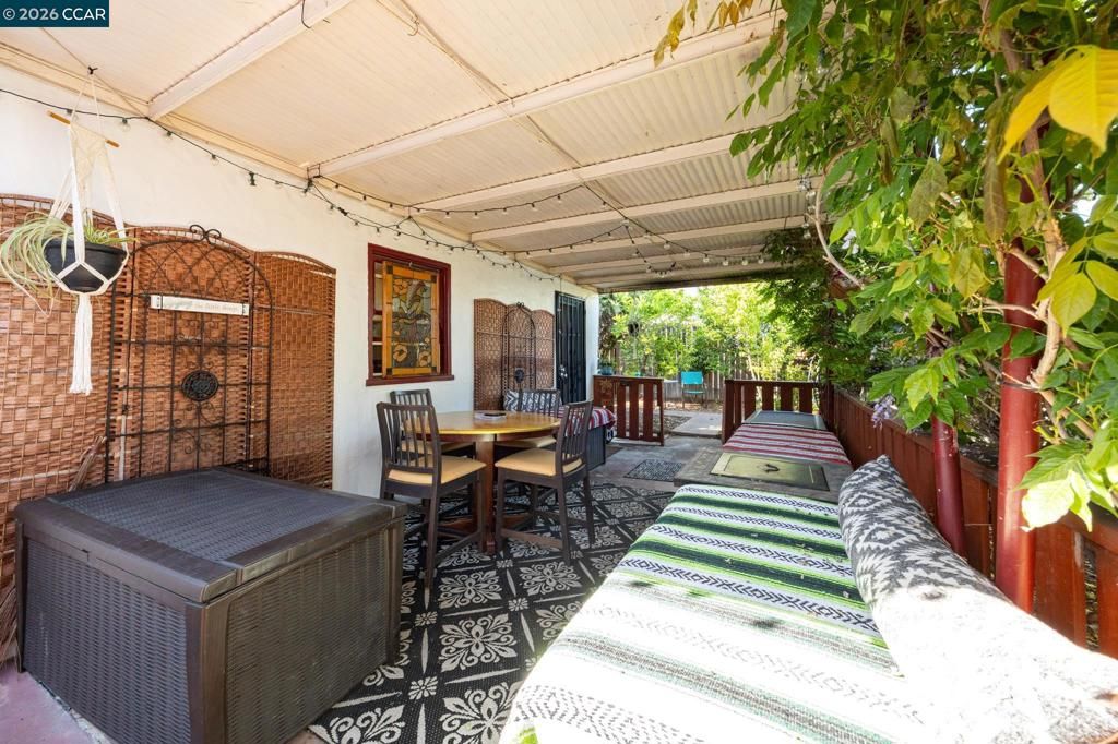 Image 34 of property listing at 1928 Georgia St, Vallejo, CA 94590