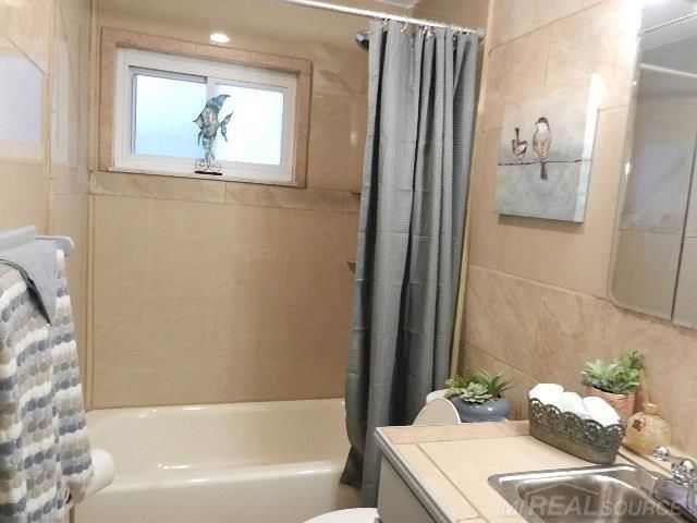 27141 Maywood Street, Roseville, MI 48066