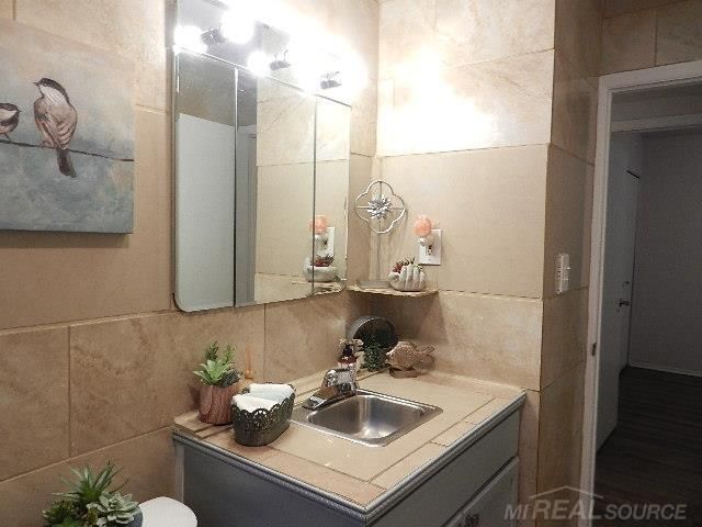 27141 Maywood Street, Roseville, MI 48066