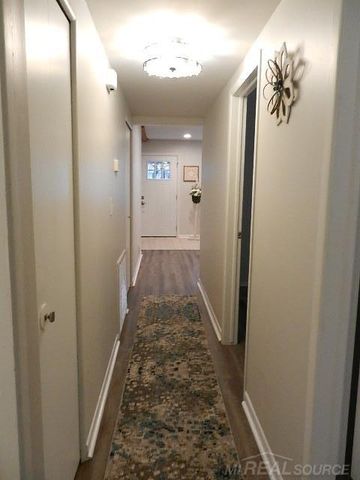 27141 Maywood Street, Roseville, MI 48066