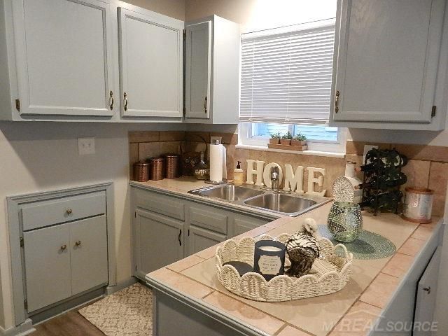 27141 Maywood Street, Roseville, MI 48066