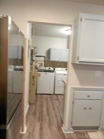 27141 Maywood Street, Roseville, MI 48066