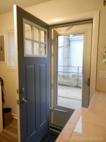 27141 Maywood Street, Roseville, MI 48066