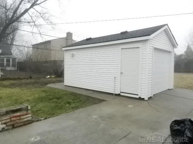 27141 Maywood Street, Roseville, MI 48066