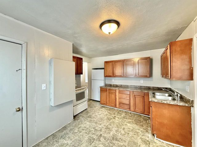 860 Elm Street, Beloit, WI 53511