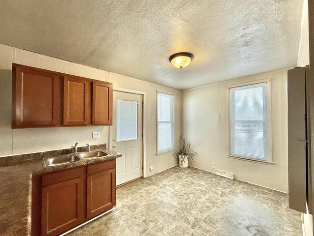 860 Elm Street, Beloit, WI 53511