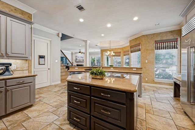 1108 Chatsworth Court W, Colleyville, TX 76034