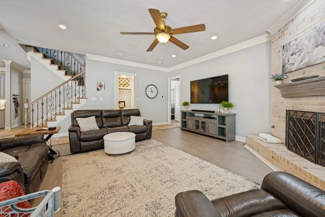 1108 Chatsworth Court W, Colleyville, TX 76034