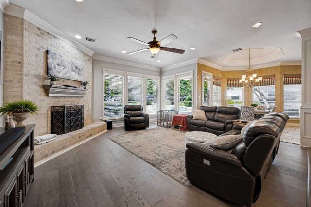 1108 Chatsworth Court W, Colleyville, TX 76034