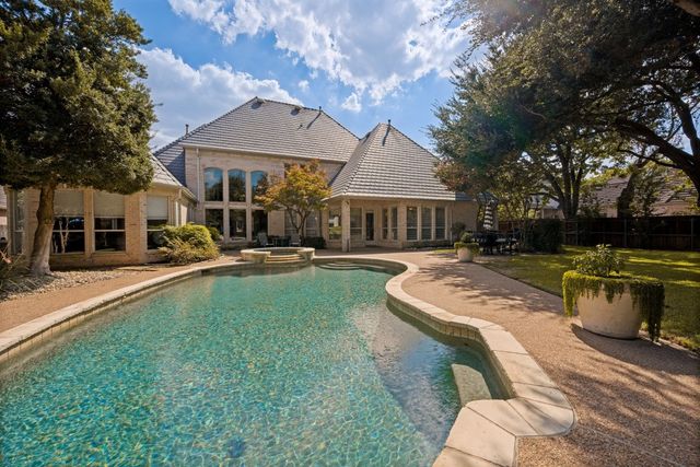 1108 Chatsworth Court W, Colleyville, TX 76034
