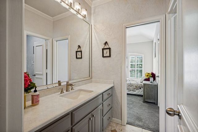 1108 Chatsworth Court W, Colleyville, TX 76034