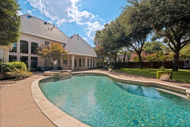 1108 Chatsworth Court W, Colleyville, TX 76034