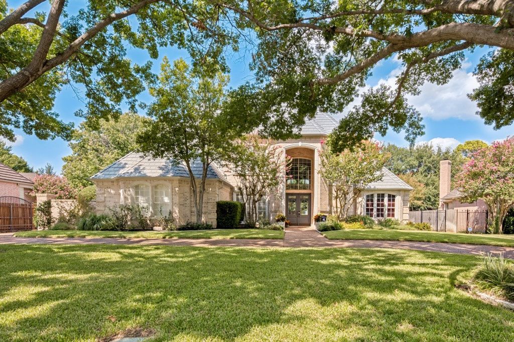 1108 Chatsworth Court W, Colleyville, TX 76034