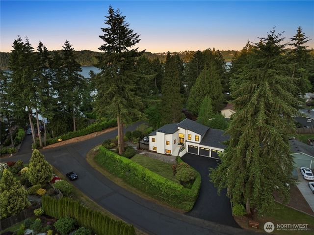 1702 Hilltop Road NW, Gig Harbor, WA 98335