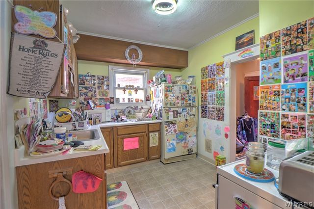 169 Parkwood Avenue, Tonawanda, NY 14217