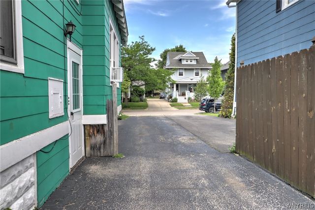 169 Parkwood Avenue, Tonawanda, NY 14217
