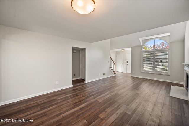 10523 Going Ct, Louisville, KY 40241