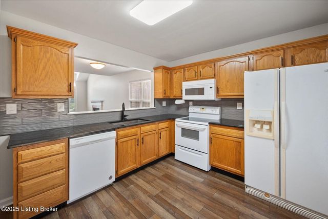 10523 Going Ct, Louisville, KY 40241