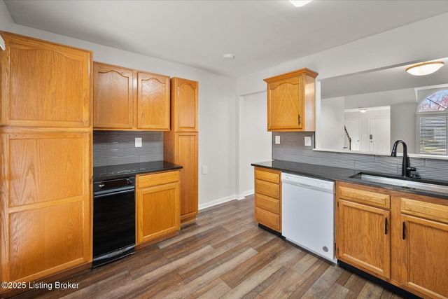 10523 Going Ct, Louisville, KY 40241