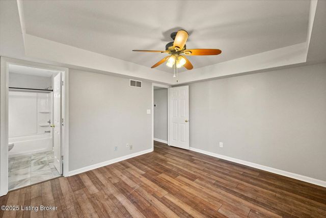 10523 Going Ct, Louisville, KY 40241