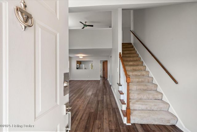 10523 Going Ct, Louisville, KY 40241