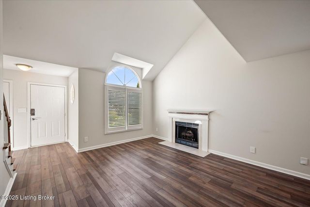 10523 Going Ct, Louisville, KY 40241