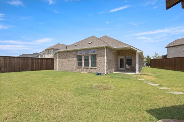 1072 Tara Court, Haslet, TX 76052