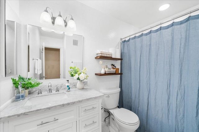 1085 1085 Murrieta Blvd 124, Livermore, CA 94550