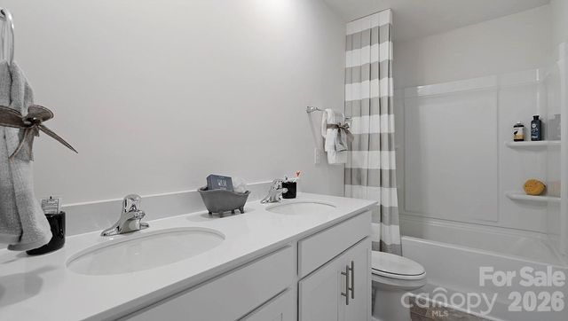 5105 Shallow Brook Drive, Charlotte, NC 28215