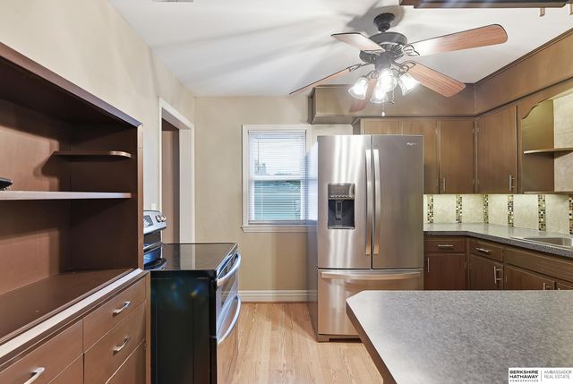 2315 S 48th Avenue, Omaha, NE 68106