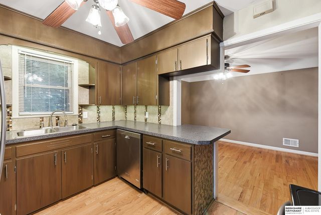 2315 S 48th Avenue, Omaha, NE 68106
