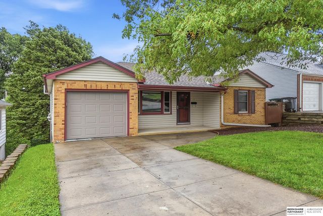 2315 S 48th Avenue, Omaha, NE 68106