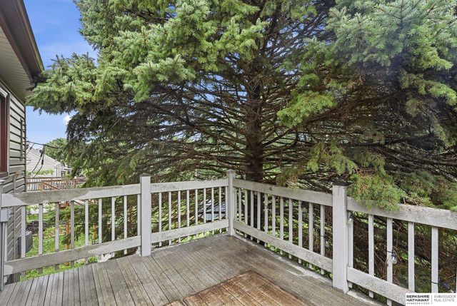 2315 S 48th Avenue, Omaha, NE 68106