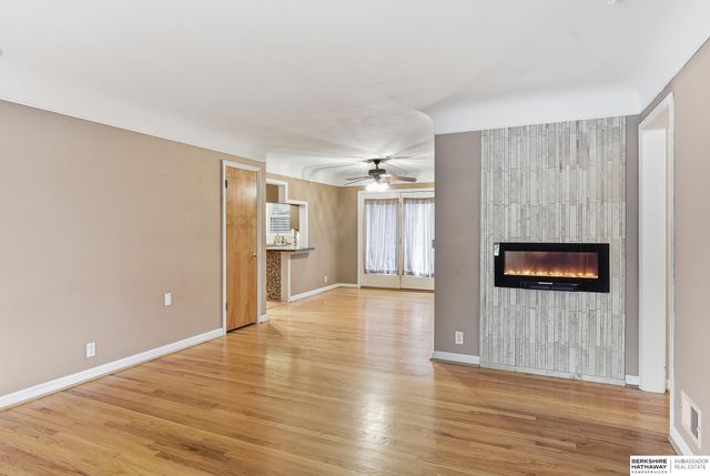 2315 S 48th Avenue, Omaha, NE 68106