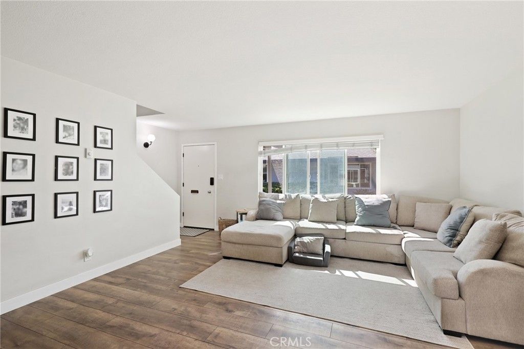 1107 W Memory Lane 13C, Santa Ana, CA 92706 — photo 2