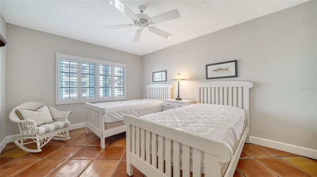 800 BENJAMIN FRANKLIN DRIVE 406, Sarasota, FL 34236