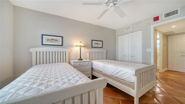 800 BENJAMIN FRANKLIN DRIVE 406, Sarasota, FL 34236
