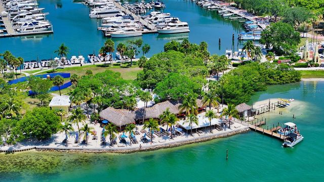 800 BENJAMIN FRANKLIN DRIVE 406, Sarasota, FL 34236