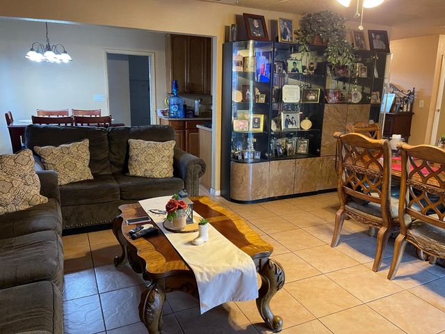 9870 Margaret Ct, Delhi, CA 95315