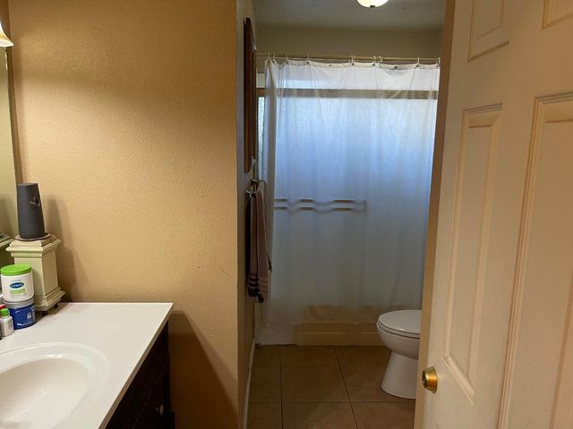 9870 Margaret Ct, Delhi, CA 95315