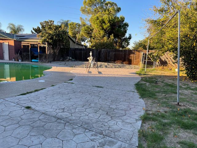 9870 Margaret Ct, Delhi, CA 95315