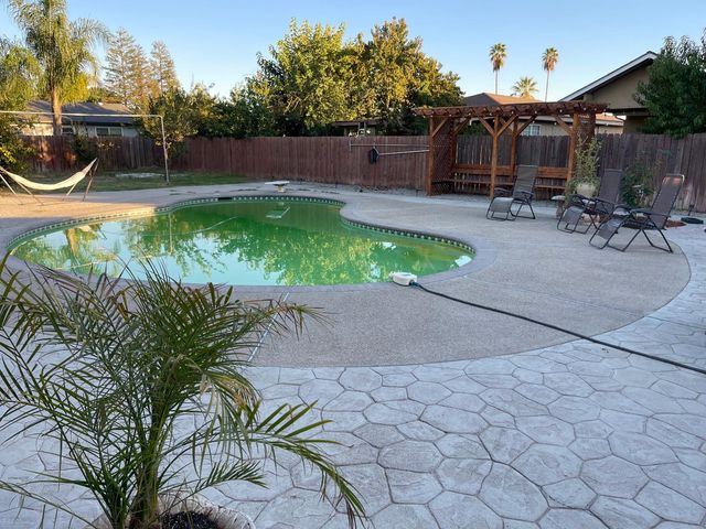 9870 Margaret Ct, Delhi, CA 95315