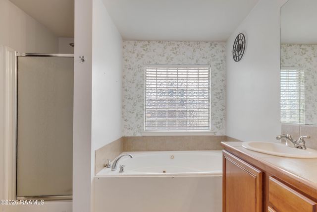 102 Doe Lane, Broussard, LA 70518