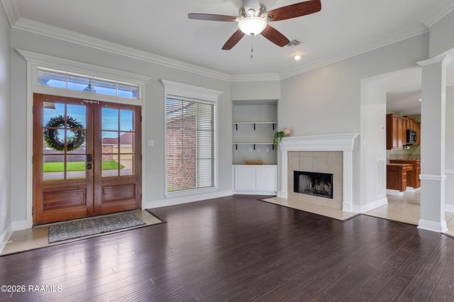 102 Doe Lane, Broussard, LA 70518