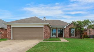 102 Doe Lane, Broussard, LA 70518