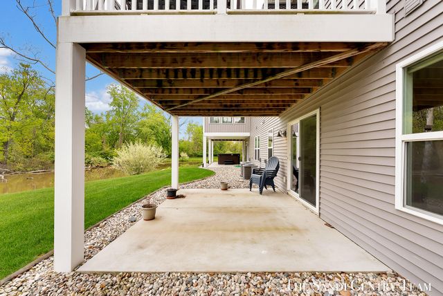 562 Riverbank Circle 15, Zeeland City, MI 49464
