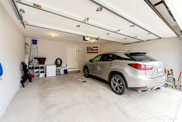 562 Riverbank Circle 15, Zeeland City, MI 49464