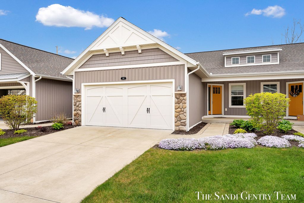 562 Riverbank Circle 15, Zeeland City, MI 49464