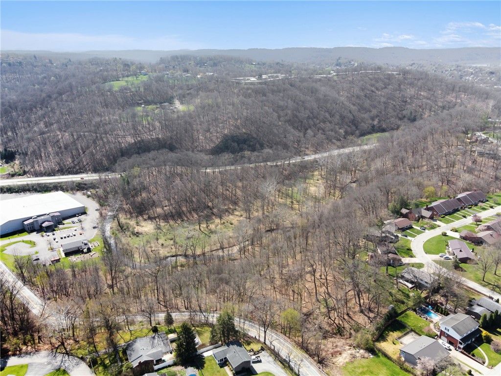 706 Craigdell Rd, New Kensington, PA 15068